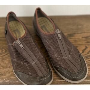 BARE TRAPS "Janel" Front Zip Shoes SZ 8